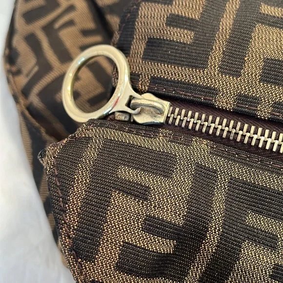 Fendi Devil Trapezio handbag - Picture 13 of 16